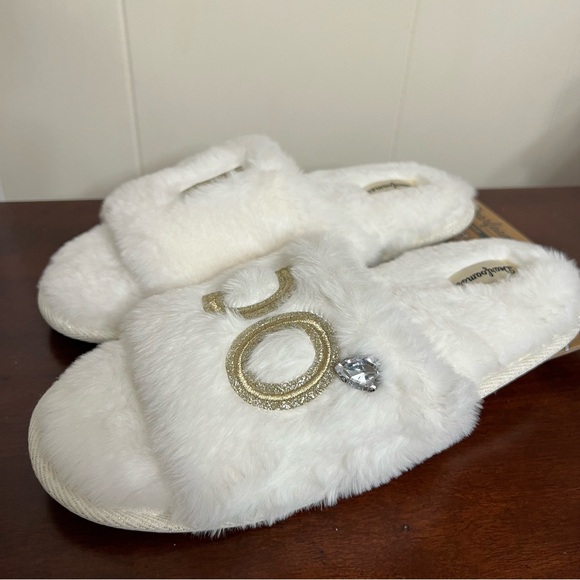 Dearfoams bridal White Fuzzy slide Slippers with Gold 'I DO' ring large 8-10 - Picture 7 of 10